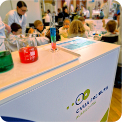 Abbildung 1: Beim Workshop des CVUA-Freiburg auf den Forschertagen in Bad Krozingen